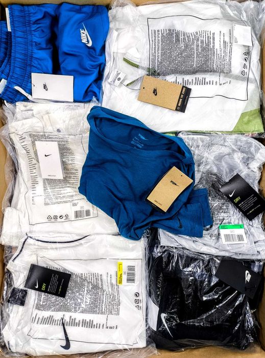 BOX NOWE w FOLII NIKE – 100% NOWE Z METKAMI (Outlet Kategoria A)