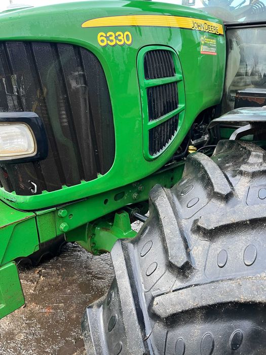John Deere 6330 Rok 2011 Moc 120 KM