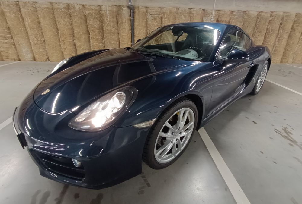 Porsche Cayman 2.7