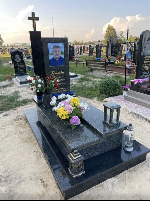 Памʼятники Granit Kovel