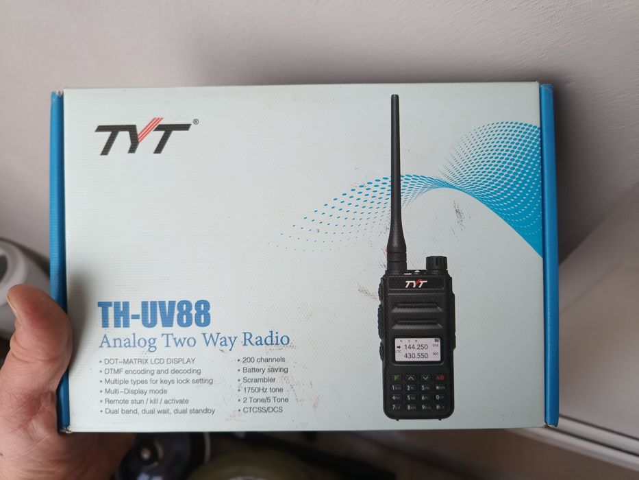 Радіостанція TYT TH-UV88