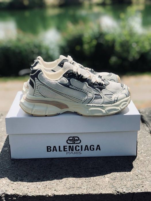 Balenciaga мужские / мало размеров/кожаные кроссовки со скидкой сезона