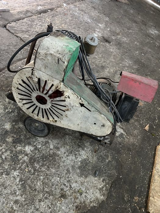 продам 3х фазный компрессор