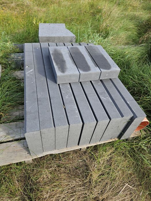 Obrzeże betonowe grafitowe 8x30x100