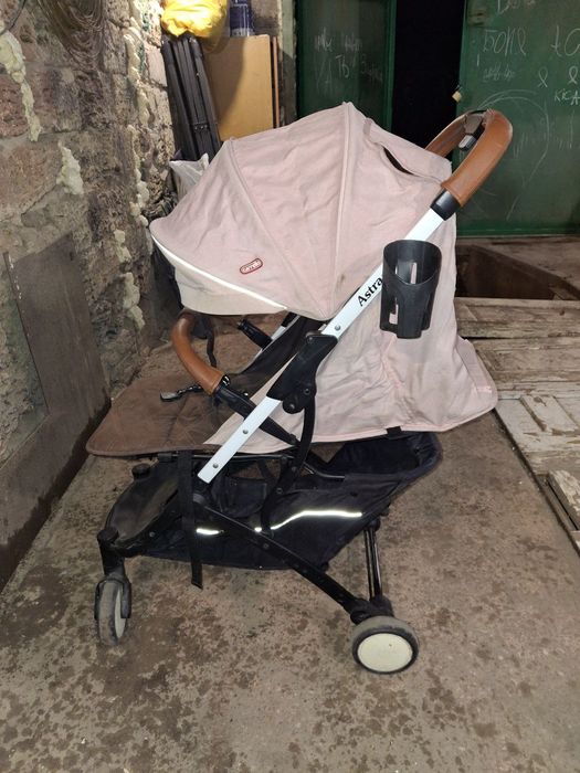 Дитячий візочок Carrello Astra