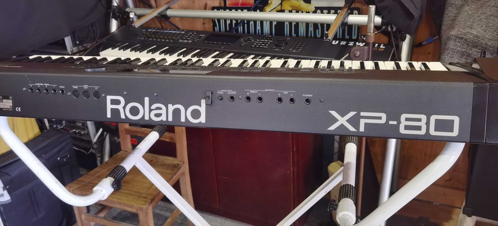 Roland XP-80 + 4 exp.