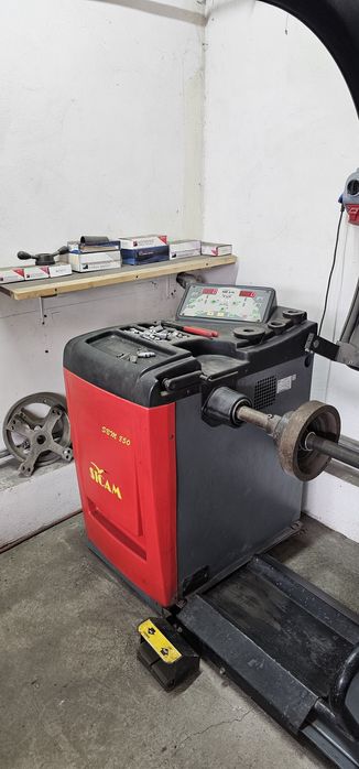 Wyważarka do samochodów ciężarowych I maszyn SICAM SBM 850