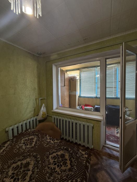 Продається 3 кімнатна квартира в Центрально - міському районі .