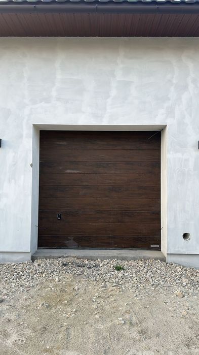 Гаражні двері. Розмір 2.5*2.27 деталі в описі