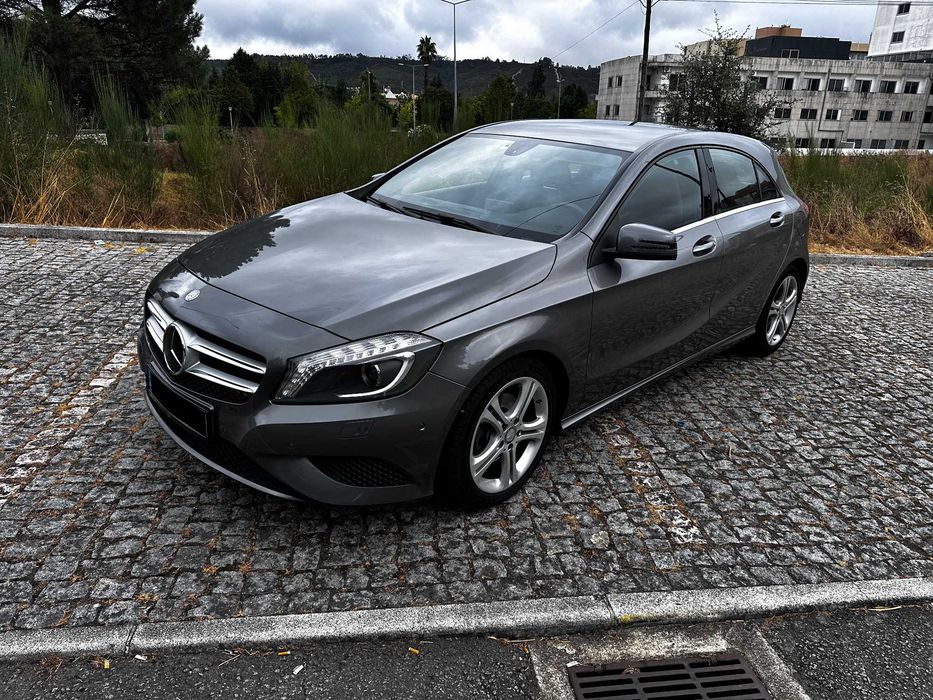 Mercedes-Benz A 200 CDI Urban Auto 7G-DCT | Pack Night | Nacional | 2014
