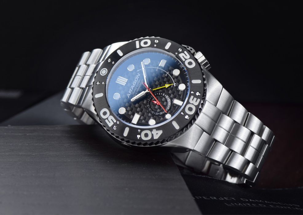 Часы ARAGON Enforcer NE57 Power Reserve Lim. Ed. 50 mm. 1000 MT.