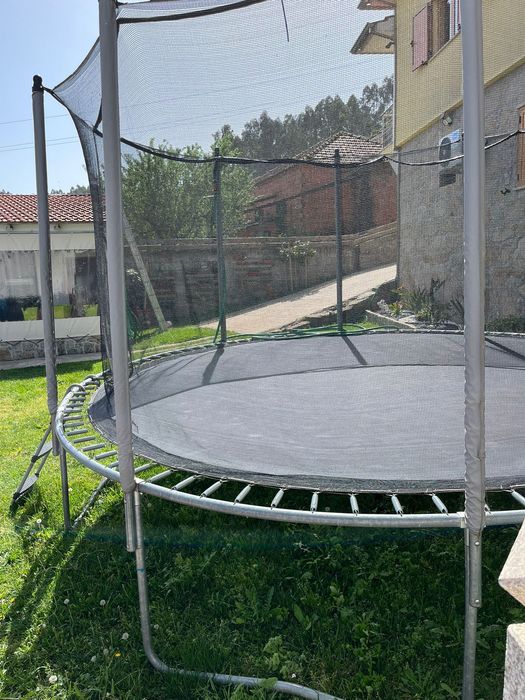 Trampolim grande