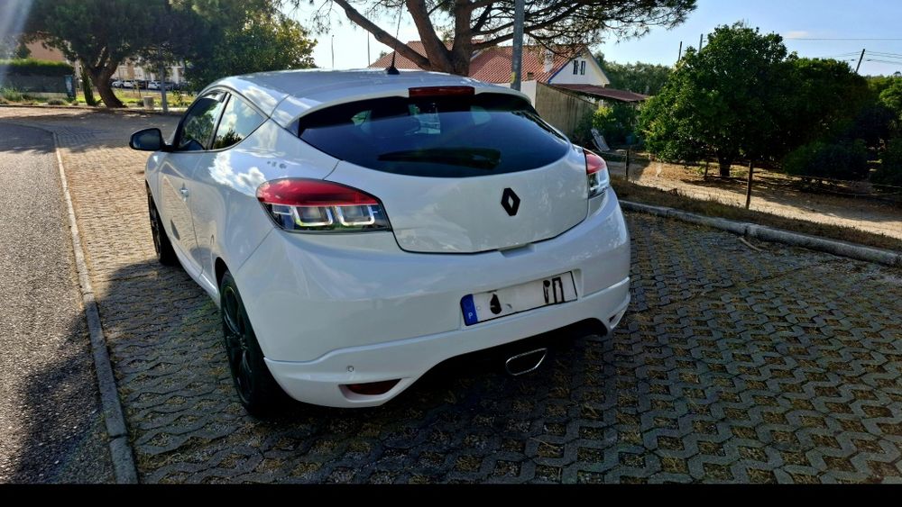 Renault megane coupe gt-line