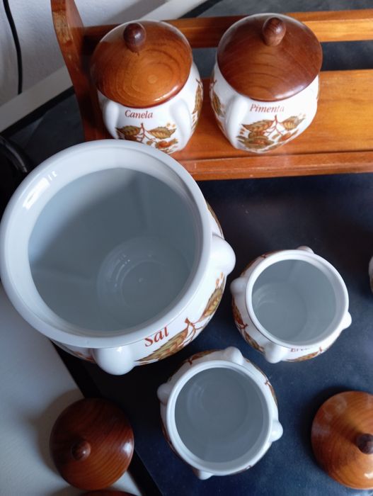 Porcelain Spice and Salt Set434815620476446725