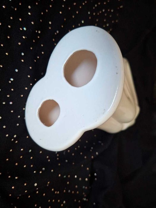 Figurka ceramiczna zakochana para