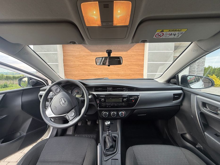 Samochód osobowy Toyota Corolla