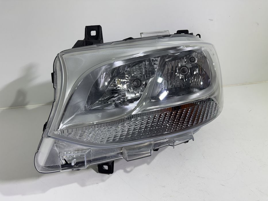 Lampa Reflektor Przód Przedni Lewy Mercedes Sprinter w907 w910