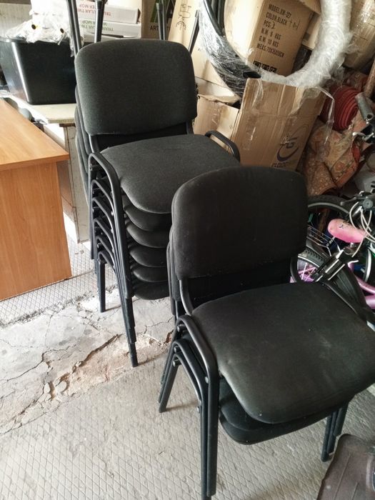 Стулья офисные 50 шт