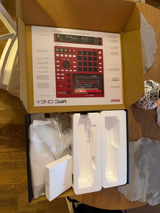 Akai MPC One+ | Stan bardzo dobry | Komplet | Domowe użytkowanie