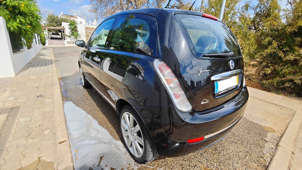 Lancia Ypsilon 1.2 motor Fire, em otimo estado.