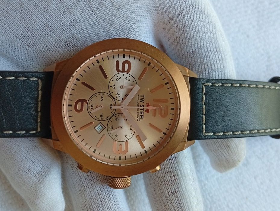 продам годинник TW STEEL