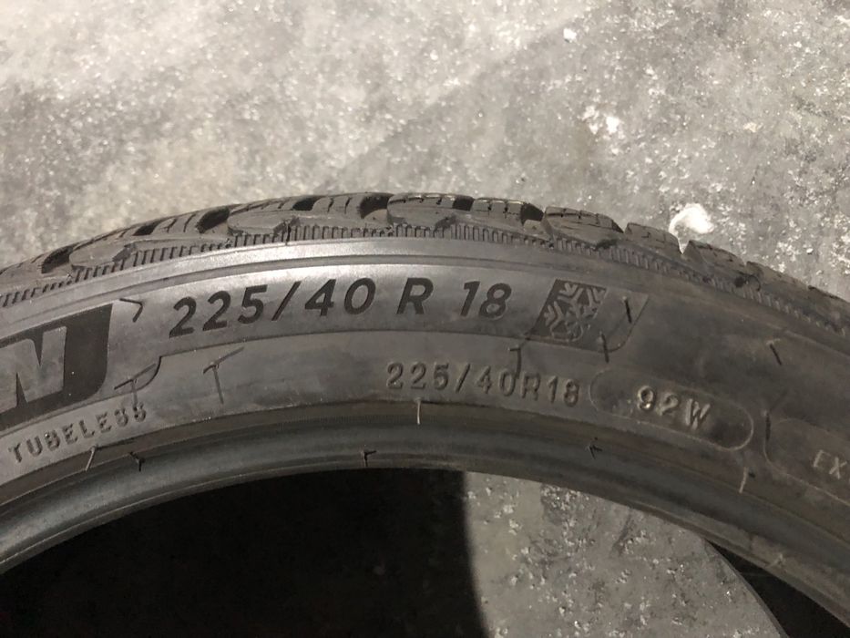 Шини зимові Michelin Pilot Alpine 5 225/40 R18