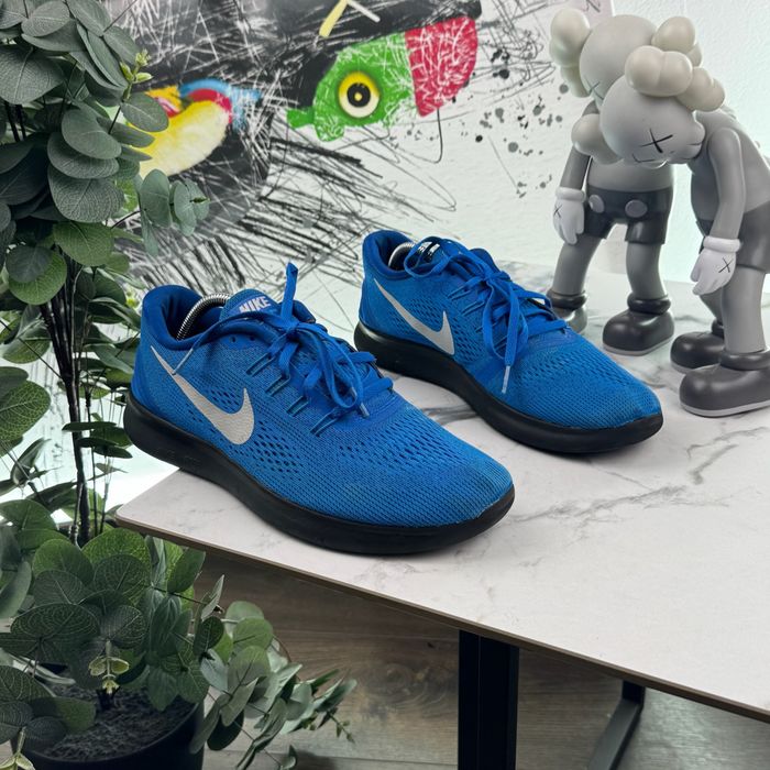 Кросівки Nike Free RN 42 розмір Е6137
