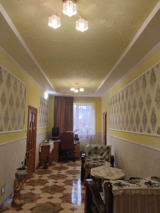 Продам гарний добротний будинок