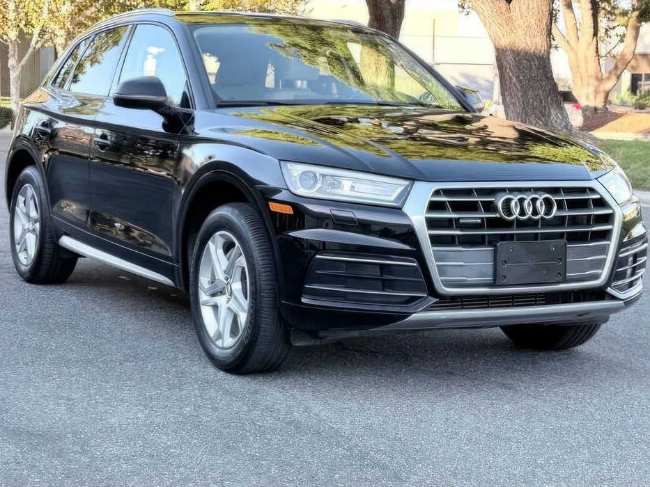 Audi Q5      2018
