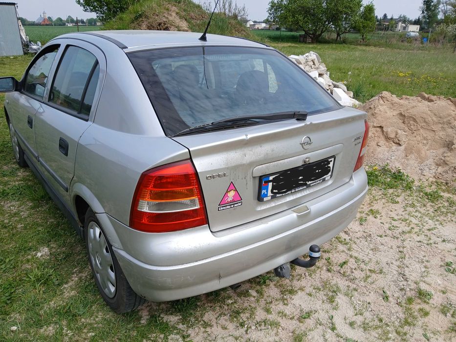 Sprzedam Opla Astre 1,6 16V Uszkodzony