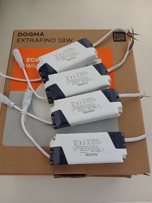 Vendo luzes de teto falso