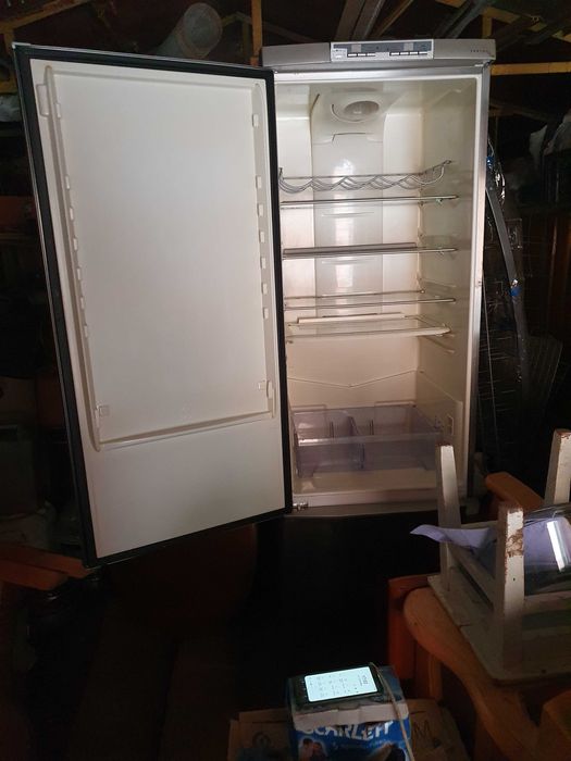 ХОЛОДИЛЬНИК AEG  Electrolux S75398KG