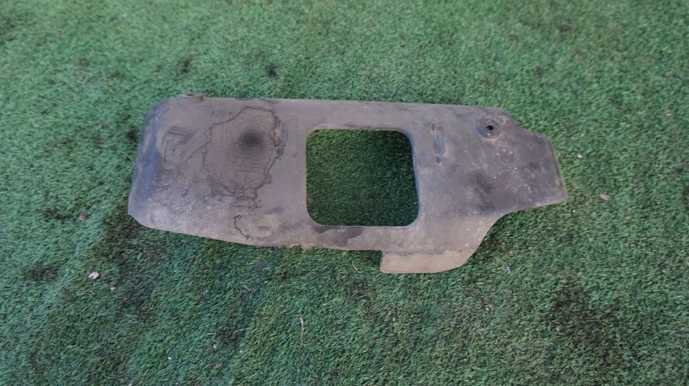 Volkswagen Transporter T4 2.5TDI nakladka oslona kolektora ssacego 074129900A