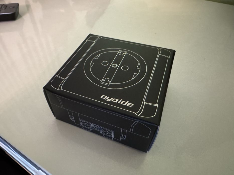 Розетка для hi-fi/hi-end систем Oyaide SWD-XXX-E