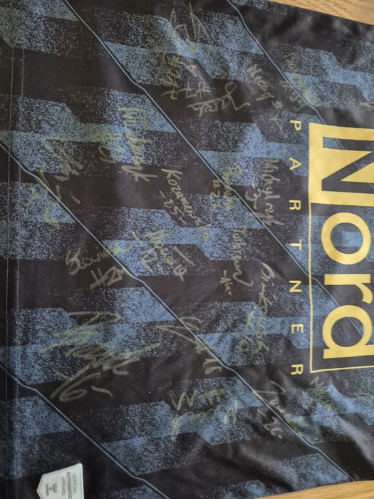 Koszulka GKS Katowice z autografami całej drużyny