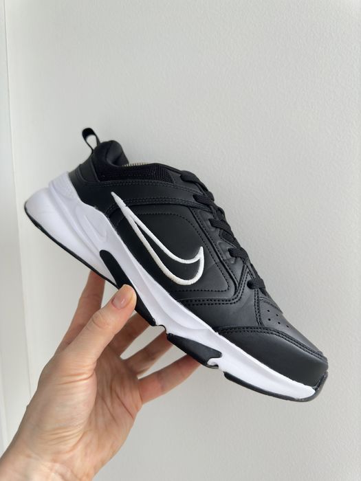 Nike Defyallday чоловічі кросівки р. 43