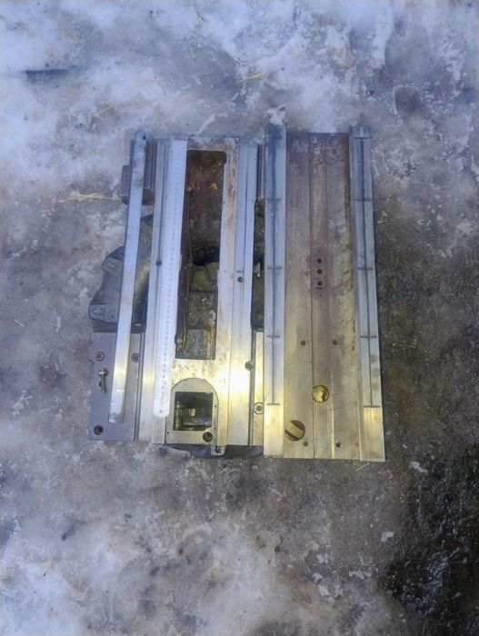 Супорт Румунського токарного SN 402