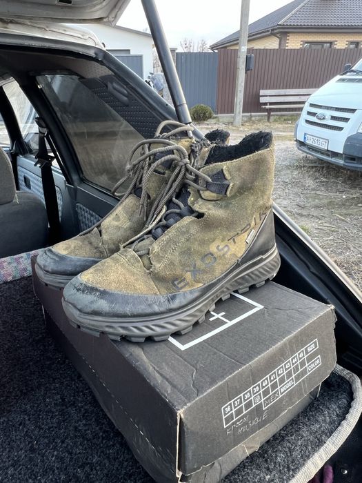 Продам чоботи.