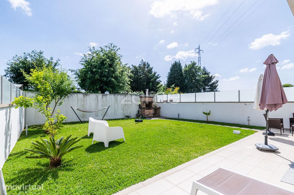 Moradia T5 em Palmeira, Braga