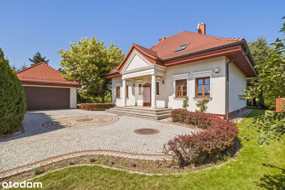 Przestronny DOM NA Pięknej Działce