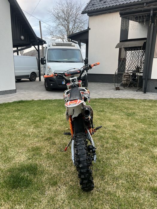 Bse bosuer 125 25 рік