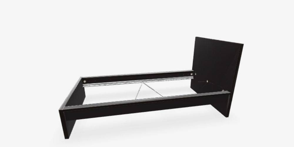 Cama de solteiro e roupeiro.