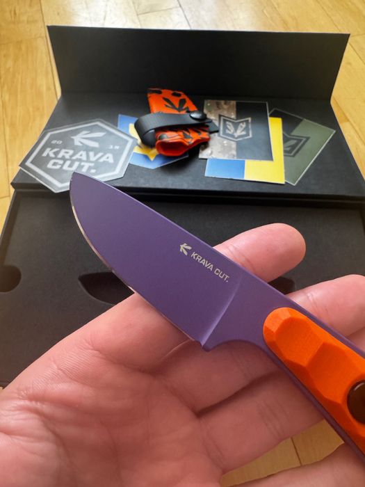 Ніж KravaCut Поганка, лімітована серія Halloween