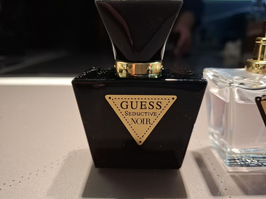 Zestaw perfum damskich Guess Seductive Kiss i Seductive Noir 30ml