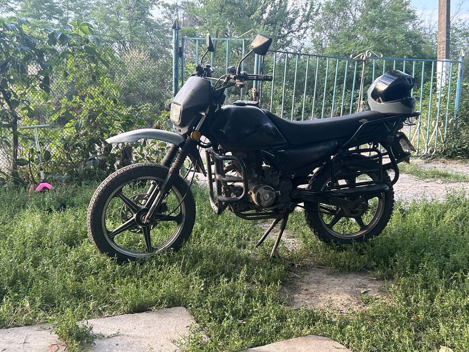 Продам шенерей интрудер 200