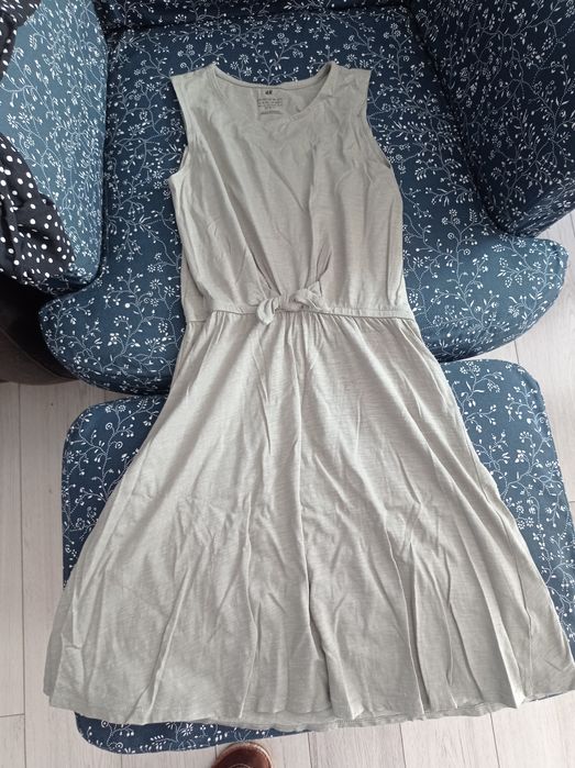 Sukienki letnie 2 szt roz. 146/152