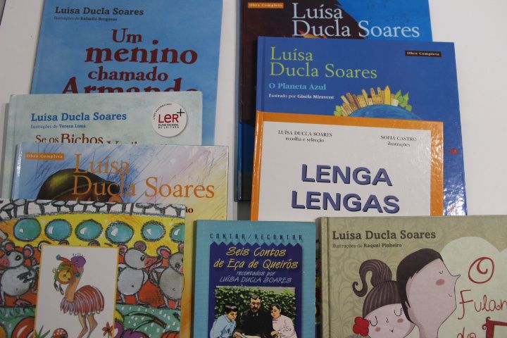 Vários livros de Luisa Ducla Soares