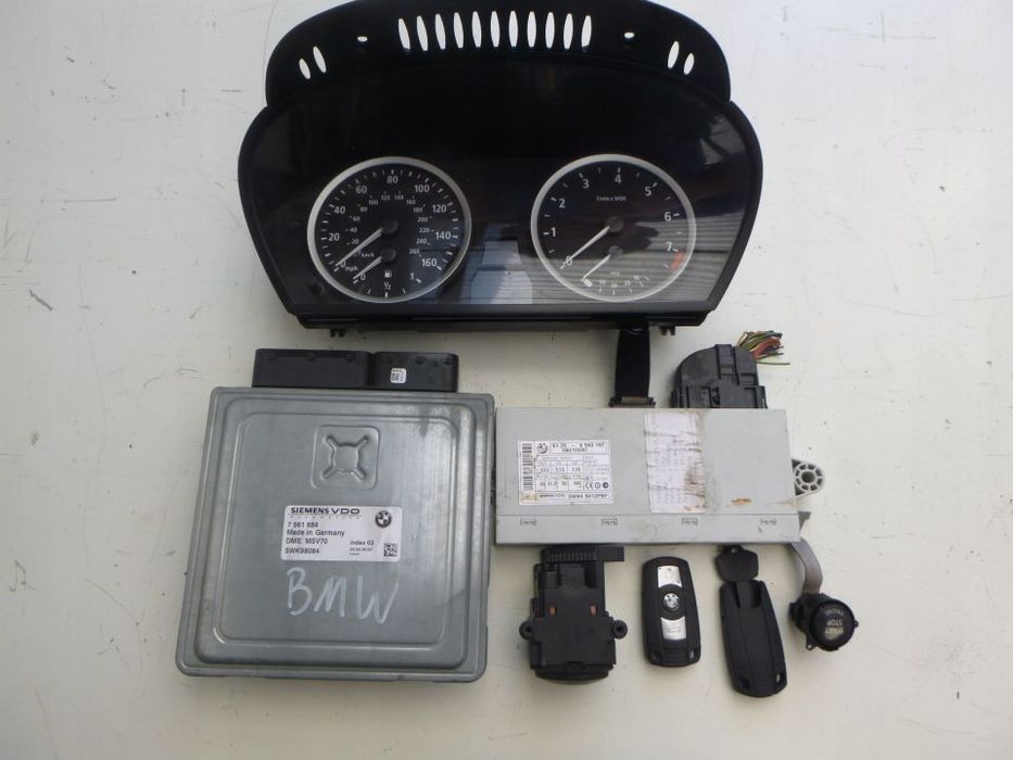 BMW 530i E61 sterownik komputer 7561684 5WK98084