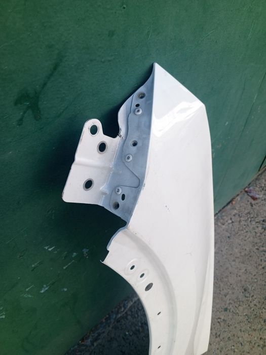 Крило переднє на BYD Song Plus BYD