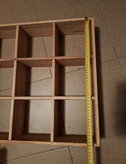 Regał do zawieszenia